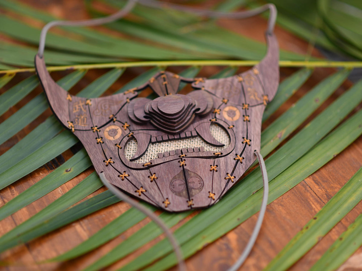 【着用可能】手作り面頬　武具　鎧兜　甲冑　等身大　半頬　　mempo mask 着用可能】手作り 武具 鎧兜 甲冑 等身大 半頬 面頬 mempo mask
